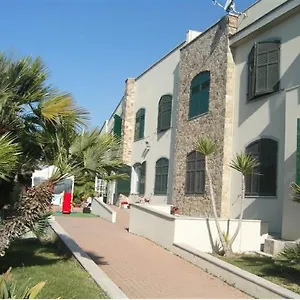 albergo-ristorante-lucciola.hotelitalianriviera.com/